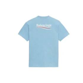 Balenciaga herre-T-shirt med Political Campaign-print, rund hals og korte ærmer, blå 570803TBV425840 Balenciaga herre-T-shirt med Political Campaign-print, rund hals og korte ærmer, blå 570803TBV425840