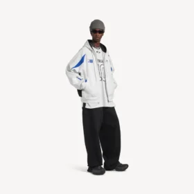 Balenciaga | NBA-samarbejde: Oversized hættetrøje med lynlås til mænd i hvid/flerfarvet