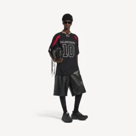 Balenciaga | NBA-samarbejds-oversize T-shirt til mænd i sort/flerfarvet Balenciaga | NBA-samarbejds-oversize T-shirt til mænd i sort/flerfarvet