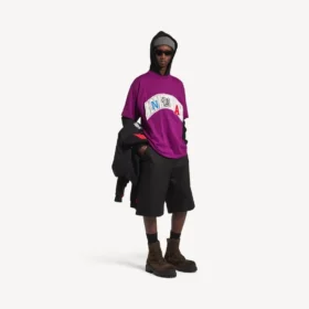 Balenciaga | NBA-samarbejds-T-shirt i oversize til mænd i violet Balenciaga | NBA-samarbejds-T-shirt i oversize til mænd i violet