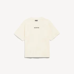 Balenciaga-T-shirt til kvinder med medium pasform og motiv på ryggen i cremefarve Balenciaga-T-shirt til kvinder med medium pasform og motiv på ryggen i cremefarve