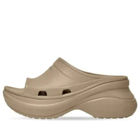 Balenciaga x Crocs Pool Slide-sandaler “Beige” 677389W1S8E2500 Balenciaga x Crocs Pool Slide-sandaler “Beige” 677389W1S8E2500