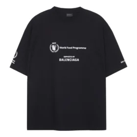 Balenciaga x WFP T-shirt, medium pasform “Black” 612966TMVL21070 Balenciaga x WFP T-shirt, medium pasform “Black” 612966TMVL21070
