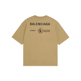 Balenciaga x WFP T-shirt, medium pasform, “Khaki” 612966THV849605 Balenciaga x WFP T-shirt, medium pasform, “Khaki” 612966THV849605