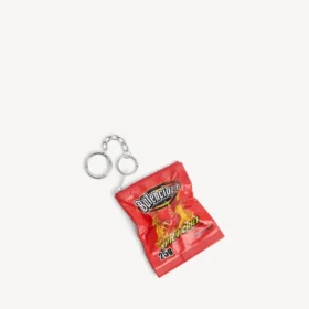 Charm/nøglering med chips-motiv i rødt