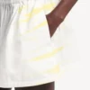 Extreme tie-dye A-line boxershorts til kvinder i hvid/gul Extreme tie-dye A-line boxershorts til kvinder i hvid/gul