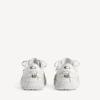 Hamptons-sneaker til kvinder i hvid med medium slidt look Hamptons-sneaker til kvinder i hvid med medium slidt look