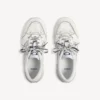 Hamptons-sneaker til kvinder i hvid med medium slidt look Hamptons-sneaker til kvinder i hvid med medium slidt look
