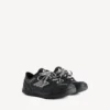 Hamptons-sneaker til kvinder i sort med slidt look Hamptons-sneaker til kvinder i sort med slidt look