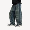 Herresneaker i størrelse 3XL med delt logo i farverne æggeskal/rød/marineblå