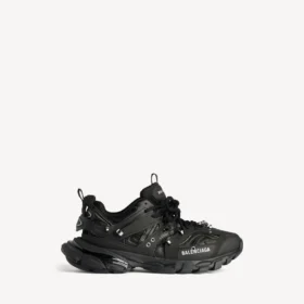 Herresneaker med piercinger i sort