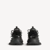 Herresneaker med piercinger i sort Herresneaker med piercinger i sort
