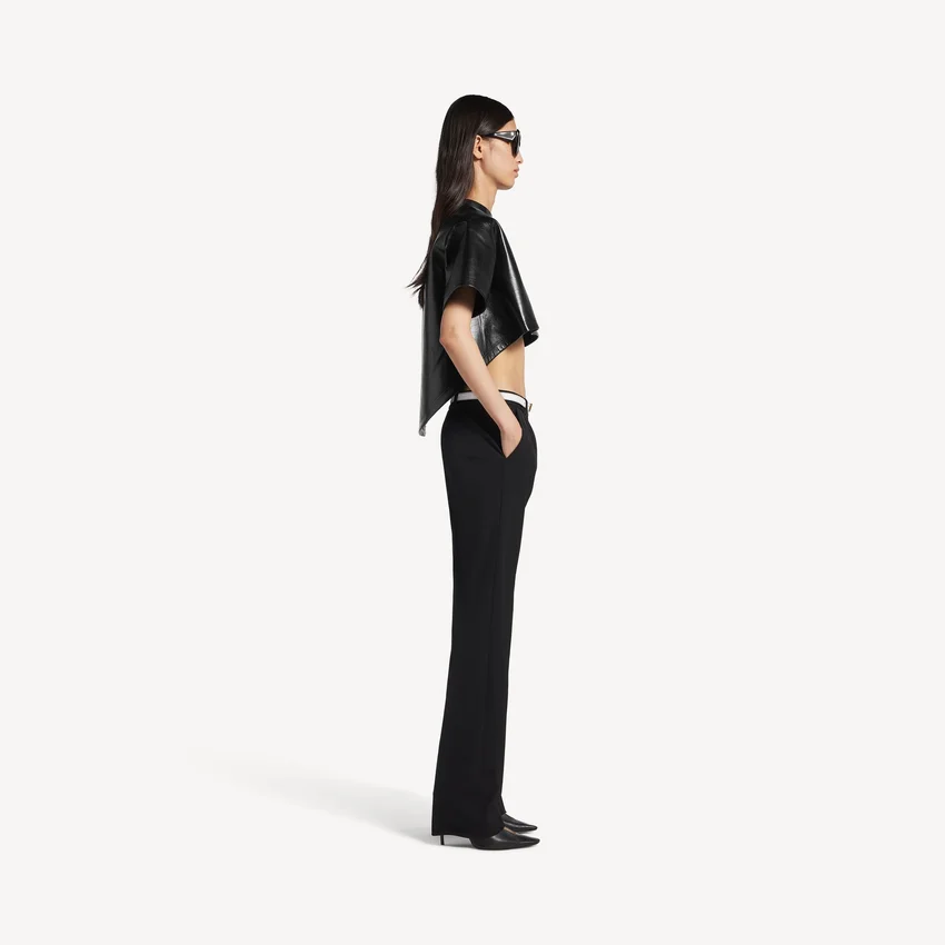 Slim fit-bukser til kvinder i sort Slim fit-bukser til kvinder i sort