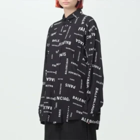 Langærmet skjorte i viskose med mønster overalt, Large-pasform “Black” 658956TPLB41070