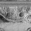 Le Cagole Xs skuldertaske, metalliseret “Silver” 7716700GT3Y8103