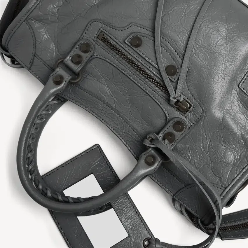 Le city bag small i vulkansk sten Le city bag small i vulkansk sten