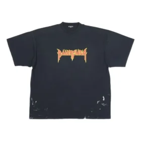 Metallica T-shirt med korte ærmer i oversized pasform “Black Orange” 694576TMV880105 Metallica T-shirt med korte ærmer i oversized pasform “Black Orange” 694576TMV880105
