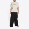 Retail Therapy T-shirt i medium pasform “Ivory Black” 612966TLVB19054
