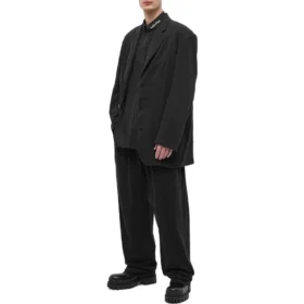 Skjorte med logo i kraven, lange ærmer og knapper “Black” 671586TYB181000
