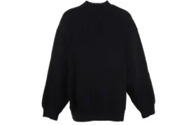 Sporty B Crest Logo-trøje med rund hals “Black” 671125TLV60-1000