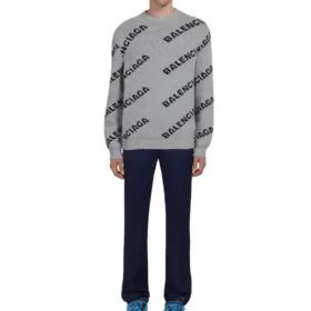 Sweatshirt i uldblanding med logo overalt og rund hals “Grey Black” 555481T14711262 Sweatshirt i uldblanding med logo overalt og rund hals “Grey Black” 555481T14711262