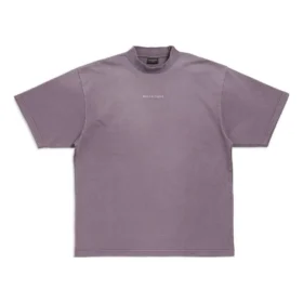 T-shirt med rygprint, medium pasform “Purple Grey” 764235TPVK15500 T-shirt med rygprint, medium pasform “Purple Grey” 764235TPVK15500