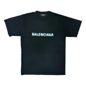 T-shirt med sløret logo “Black Blue” 661705TKVD51070 T-shirt med sløret logo “Black Blue” 661705TKVD51070