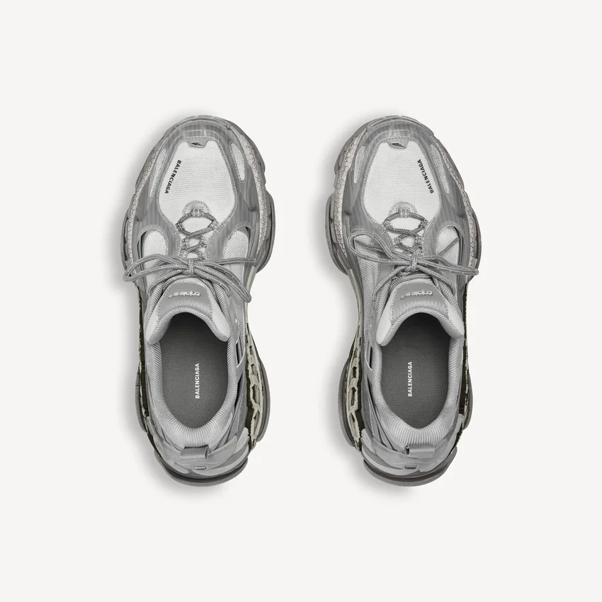 Triple S.2 Gradient-sneaker til mænd i gråt Triple S.2 Gradient-sneaker til mænd i gråt