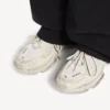 Triple S.2-sneaker til kvinder i æggeskalsfarve Triple S.2-sneaker til kvinder i æggeskalsfarve
