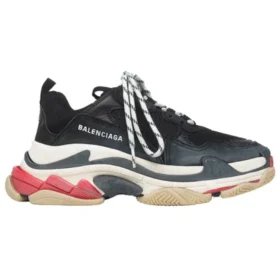 Triple S-sneaker “Black Red” 524037W09O11000